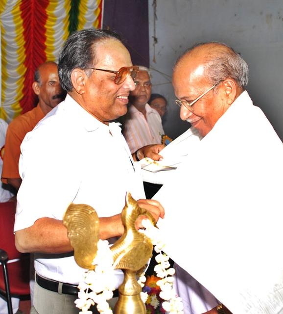 SEPTUAGENNIAL CELEBRATIONS of R M H S S - former students  Teachers meeting 