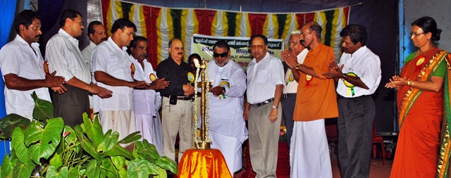 SEPTUAGENNIAL CELEBRATIONS of R M H S S - former students  Teachers meeting 