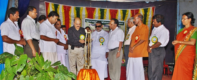 SEPTUAGENNIAL CELEBRATIONS of R M H S S - former students  Teachers meeting  