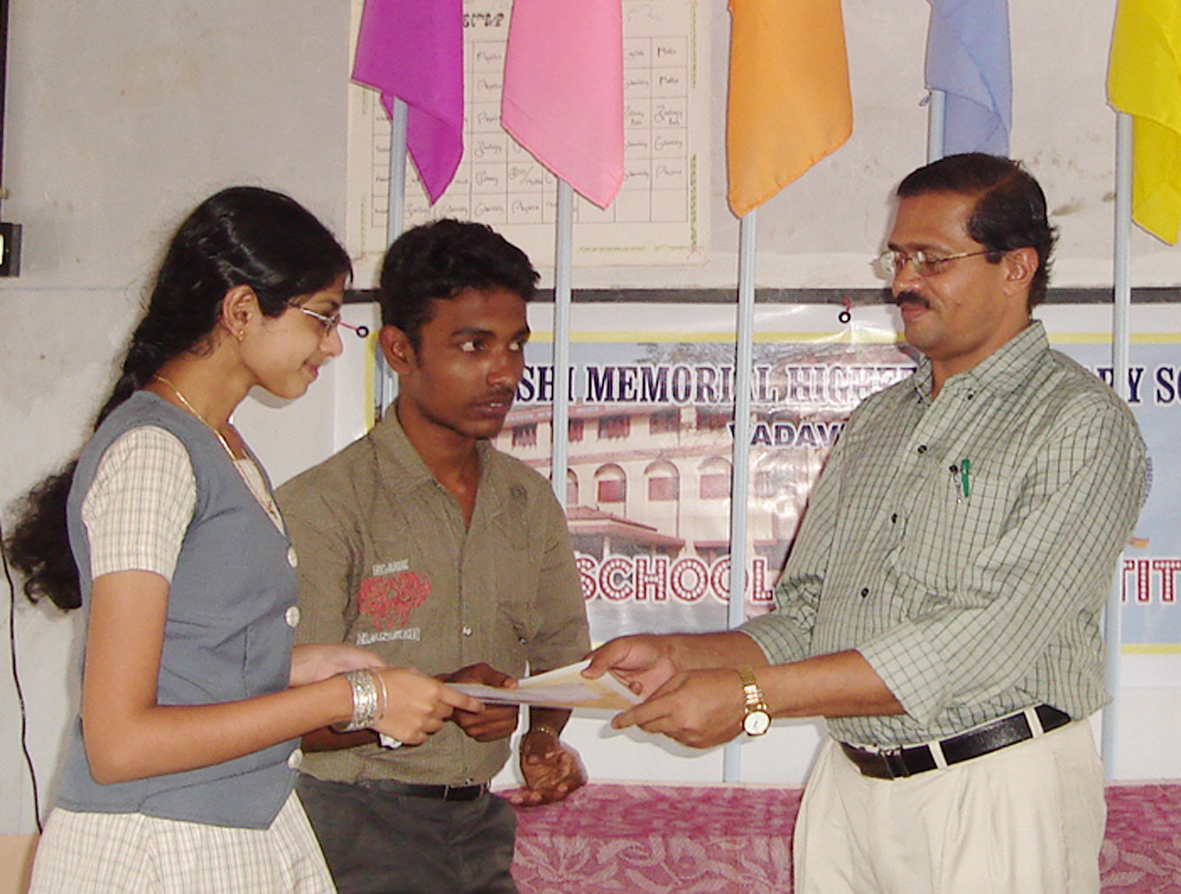 inter school quiz competition Second Place M K M H S S, Piravam